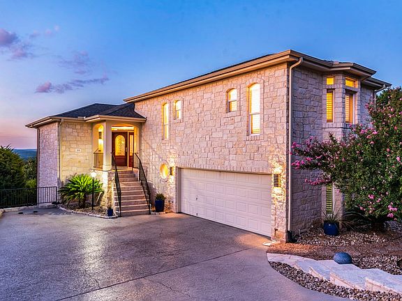 3rd image of 106 Hazeltine Ct