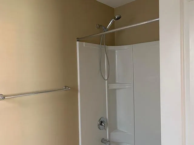 2 bed, 2.5 bath, 1592 sqft, $1,900 — Photo 4