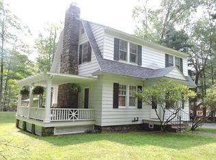 446 Laurel Pine Rd, Cresco, PA 18326