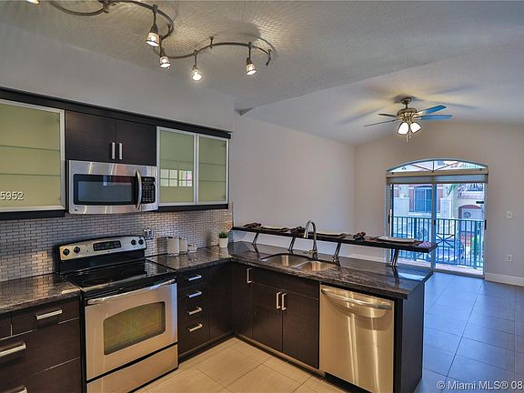 4th image of 10210 SW 154th Pl #106-8