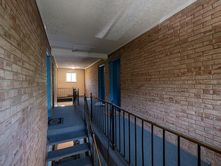 Allen Creek Apartments — Photo 30