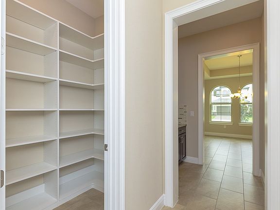 5th image of 8431 Karwick St