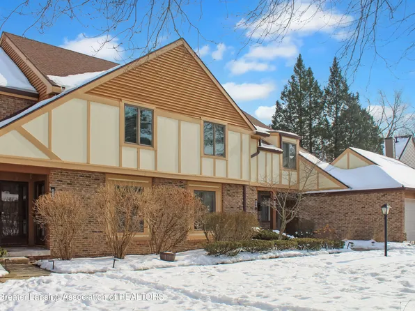 688 Moorland Dr, East Lansing, MI 48823