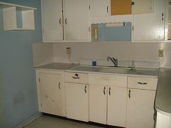 3rd image of 5371 Blountstown Hwy