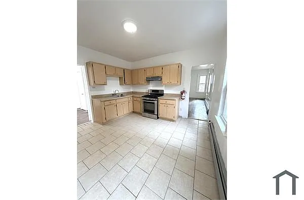 Building Photo - 26 Hillman St #1