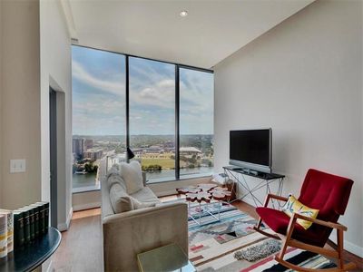 210 Lavaca St APT 1802, Austin, TX, 78701