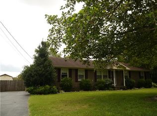 9913 Old Tullahoma Rd, Tullahoma, TN 37388