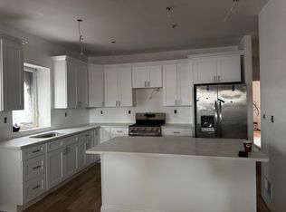 696 Martin Luther King Blvd #1, Newark, NJ 07102