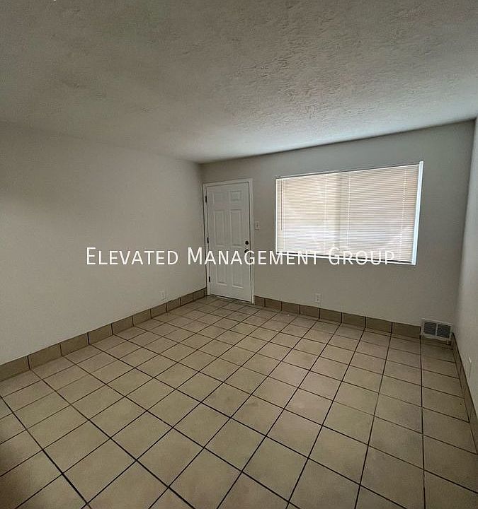 1st image of 433 Mesilla St SE Unit 6