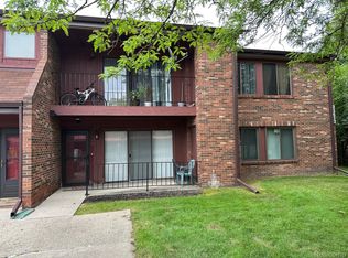 23673 Village House Dr S APT 7A, Southfield, MI 48033