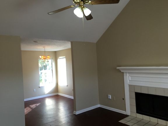4th image of 4948 Copper Valley Dr E