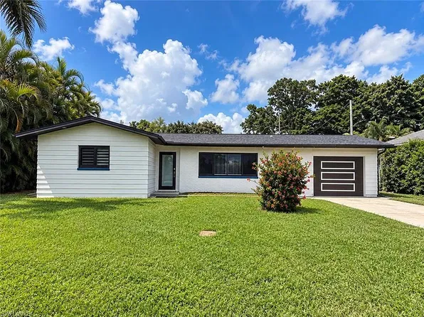 5206 Pocatella Ct, Cape Coral, FL 33904