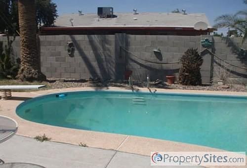 5th image of 5502 W Wilshire Dr