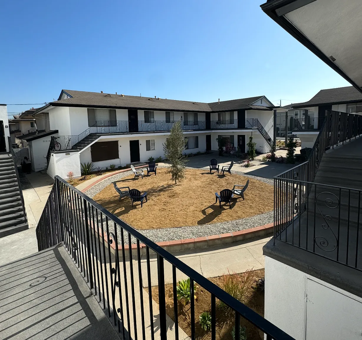 1 bed, 650 sqft, $2,100 — Photo 3