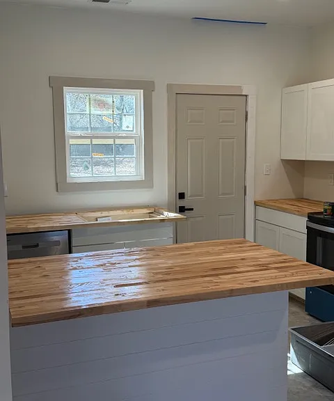 884 Swearengin Rd #2 — Photo 2