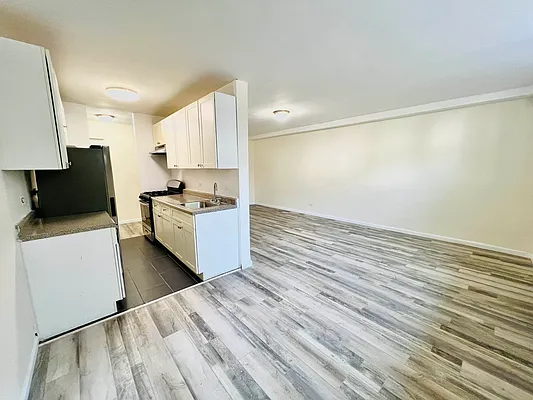 Rented by Padsters Realty LLC | media 7