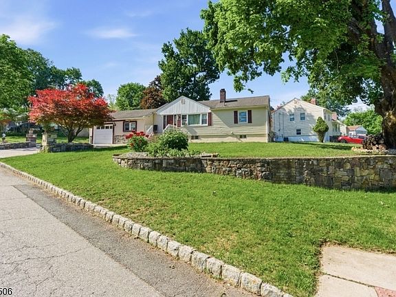 2nd image of 32 Valley View Dr