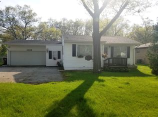 2388 S Huron Rd, Kawkawlin, MI 48631