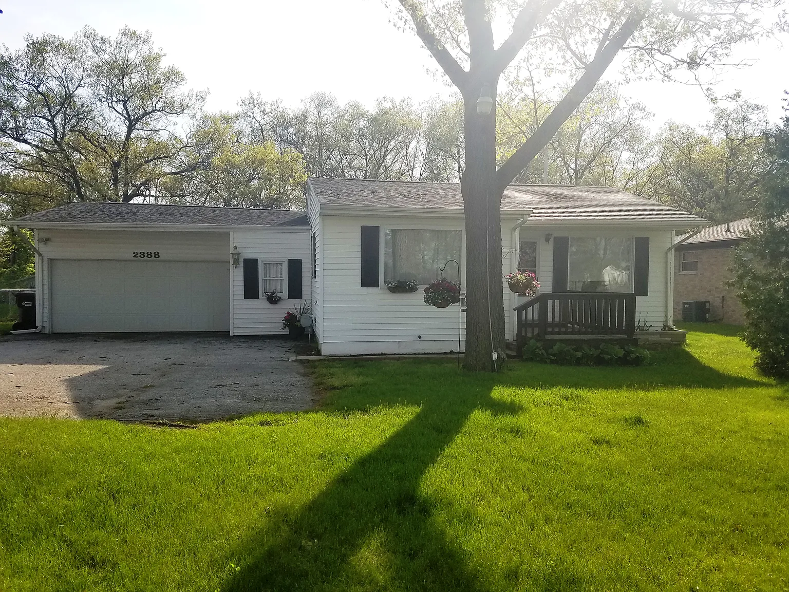 2388 S Huron Rd photo 1