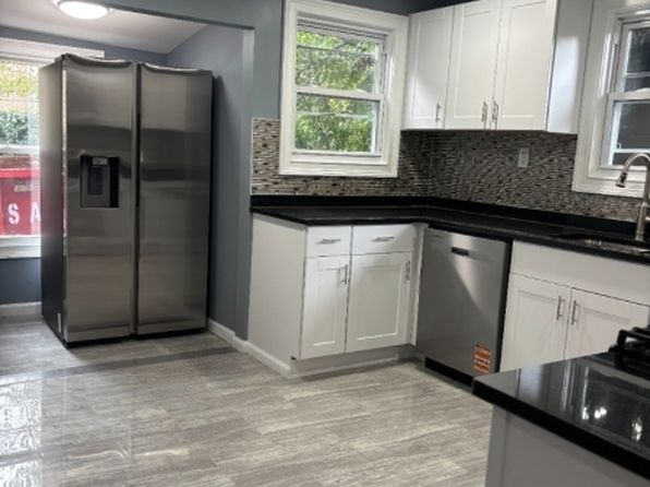 80 Valley Rd Floor 1