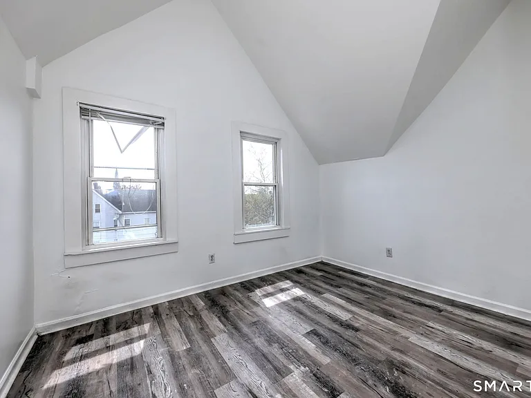 483 Ferry St #3 — Photo 14