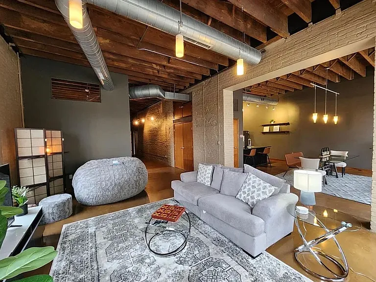 309 E Market St #313 — Photo 6