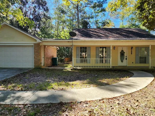 2908 Fern Ln, Ocean Springs, MS 39564