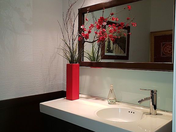 Ground Floor Powder Room