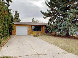 6117 N 51st Ave, Stettler, AB T4K 1C8