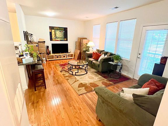 5th image of 42531 Rockrose Sq Unit 101