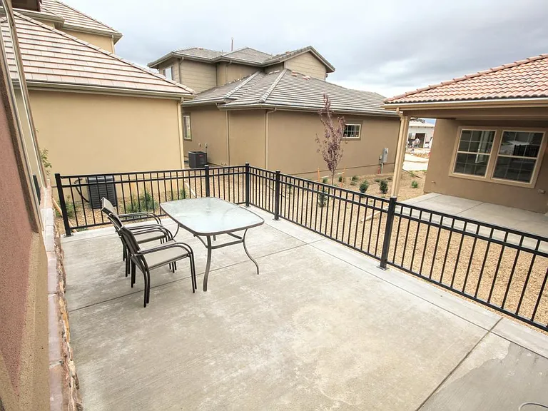 1401 Skyline Dr — Photo 77