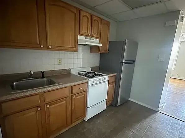 15 Sherman Ave #6A, Jersey City, NJ 07307