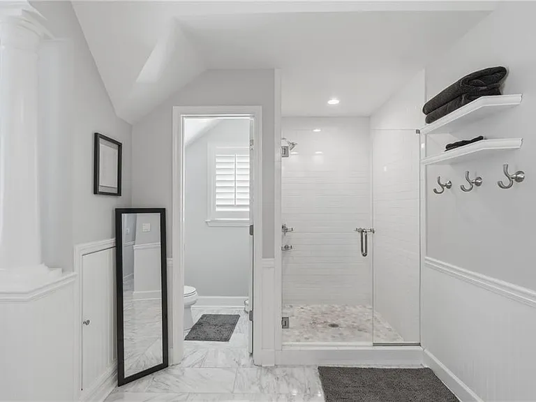 1737 Kinsmon Cv — Photo 42