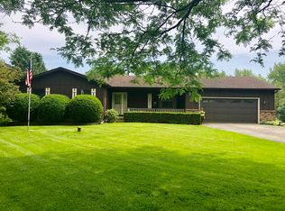 41W087 Bowes Bend Dr, Elgin, IL 60124