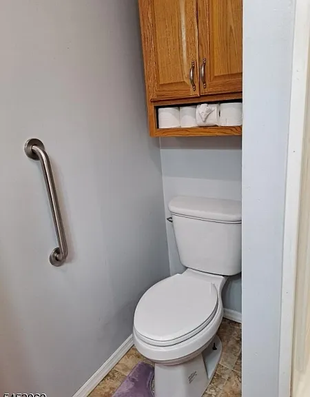 815 Seymour Ave — Photo 10