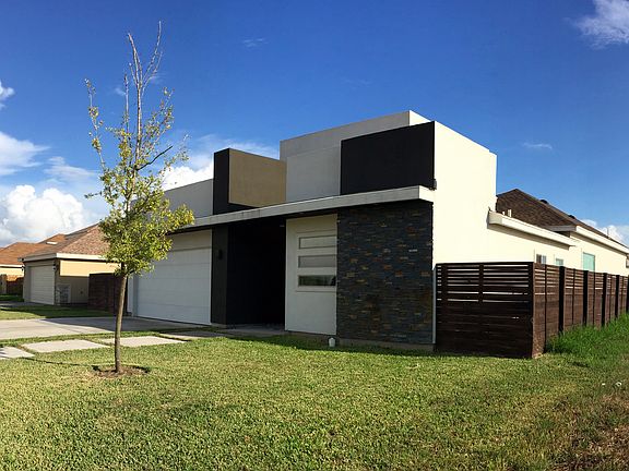 3rd image of 2602 Kumquat St