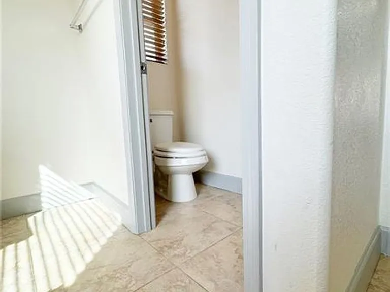 6596 Polonius Ct — Photo 21