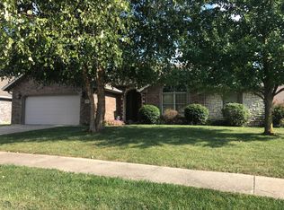 888 Dustin Ln, Nixa, MO 65714