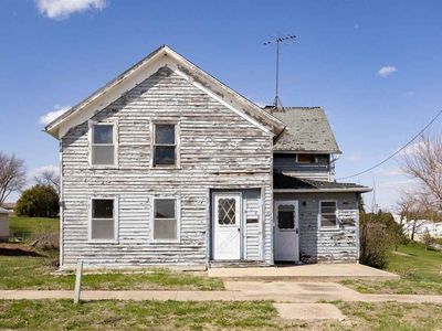 408 W Green St, Wyoming, IA, 52362