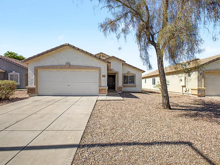 22820 W Papago St — Photo 10