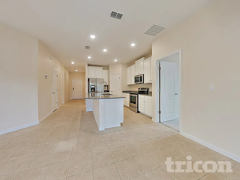 10226 Pavnes Creek Dr — Photo 30