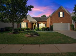 23 Red Jonathan Ct, Simpsonville, SC 29681