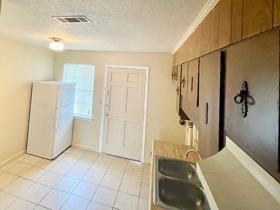 1st image of 1010 N Montgomery St #4C