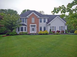 24 Hampton Ct, Skillman, NJ 08558