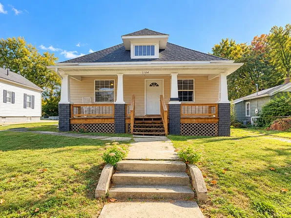 1104 Bond St, Moberly, MO 65270