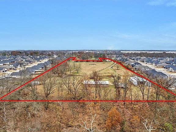 5th image of 3810 & 3720 N Rainbow Farm Rd #3