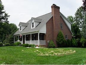 2nd image of 3302 Victoria Ct