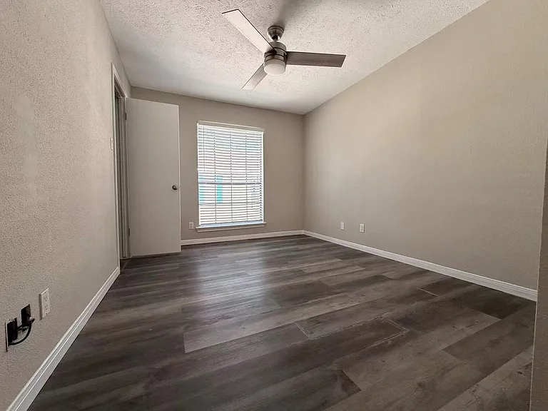 2220 Bering Dr #12 — Photo 11