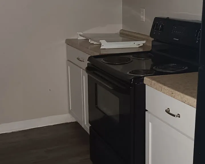 3477 Hillside Ave — Photo 5