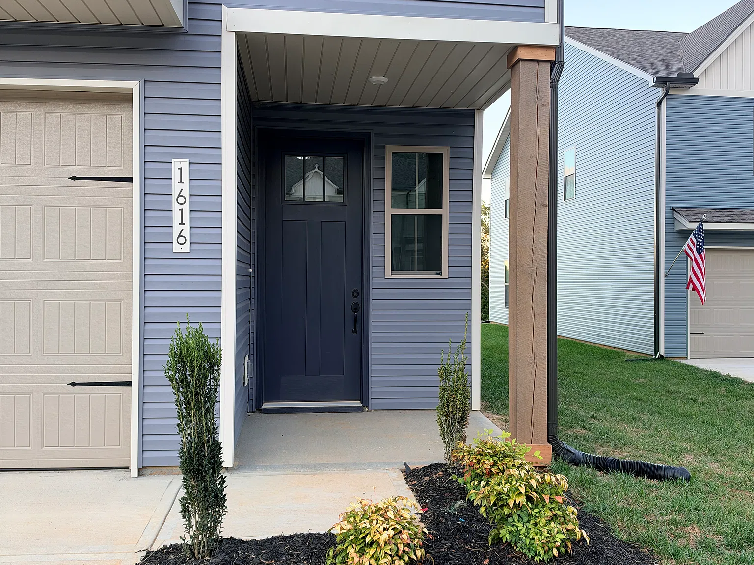 3 bed, 1850 sqft, $2,500 — Photo 2